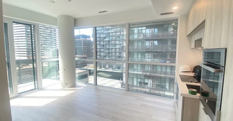 905-39 Roehampton Avenue, Toronto, ON, M4P 1P9 - 2