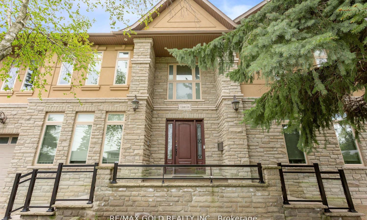 1 Lissom Crescent