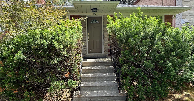 119 Caribou Road, Toronto, ON, M5N 2B1 - 4