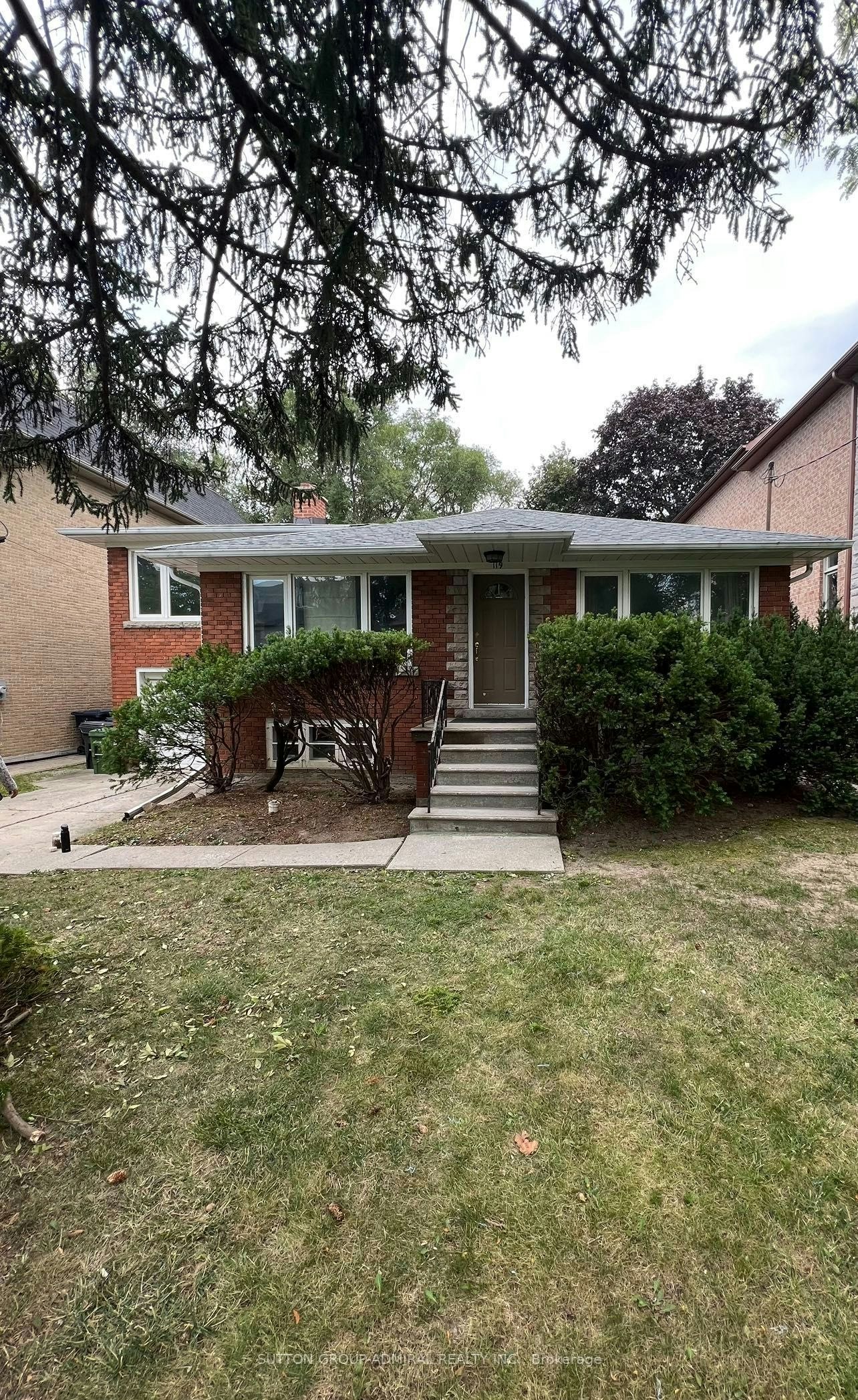 119 Caribou Road, Toronto, ON, M5N 2B1