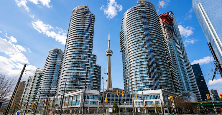 308-208 Queens Quay W, Toronto, ON, M5J 2Y5