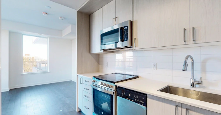 610-1 Cardiff Street, Toronto, ON, M4P 0G2 - 11
