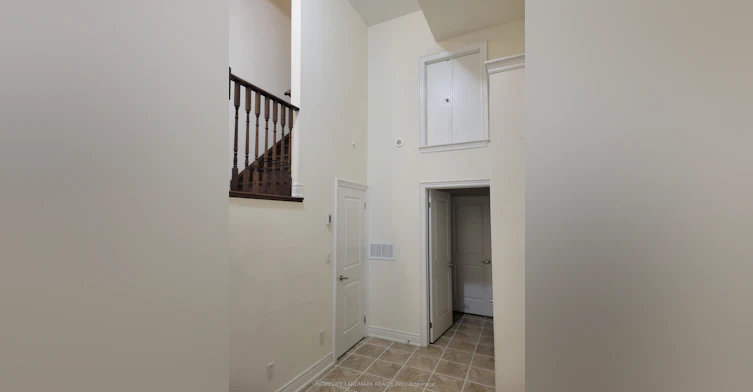 4-50 Hargrave Lane, Toronto, ON, M4N 0A4 - 4