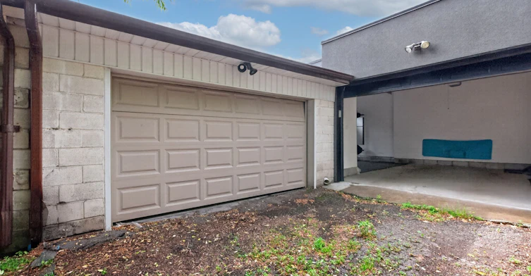 Main Fl-119 Markham Street, Toronto, ON, M5G 2J4 - 14