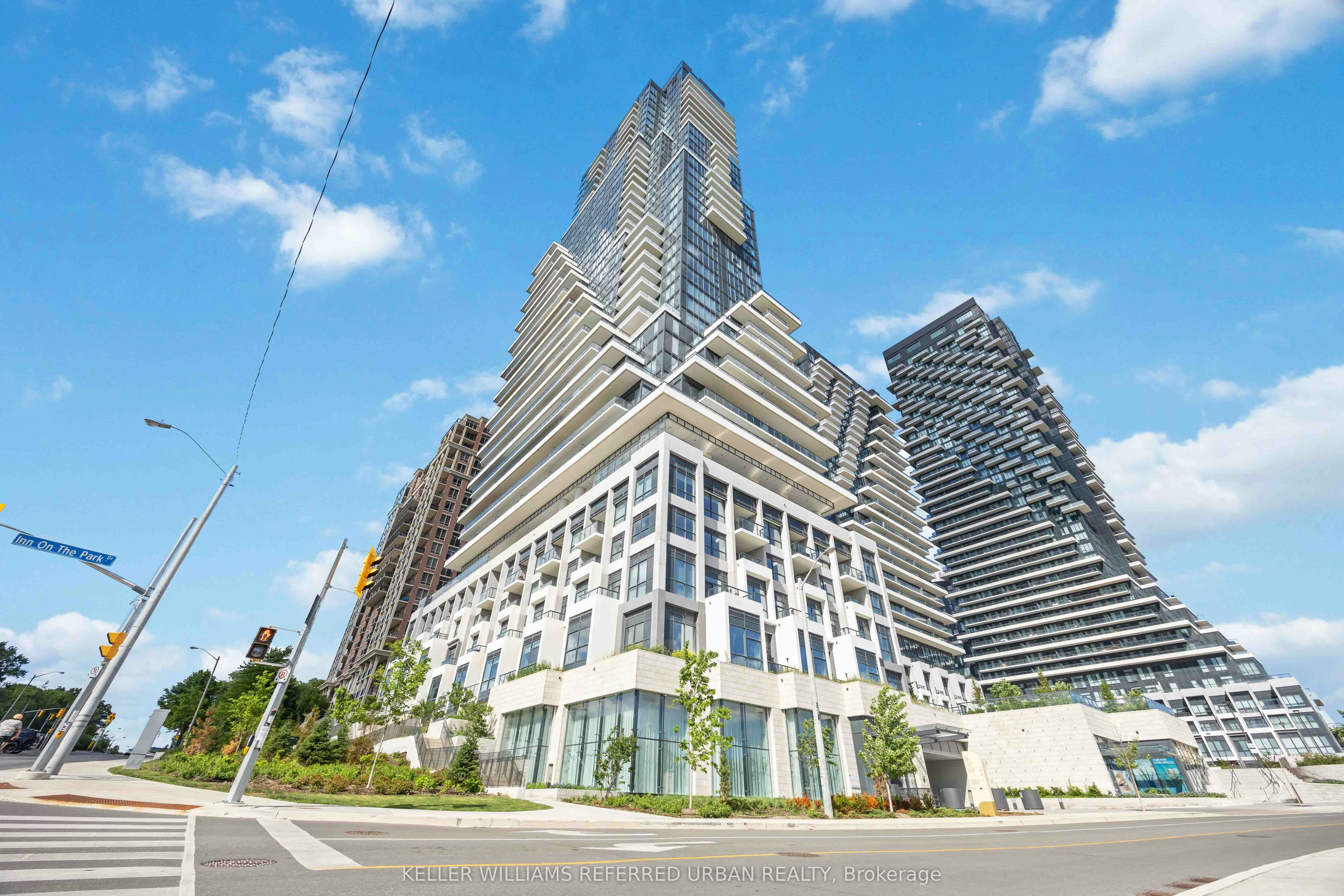 PH3-10 Inn ON The Park Drive, Toronto, ON, M3C 0P9