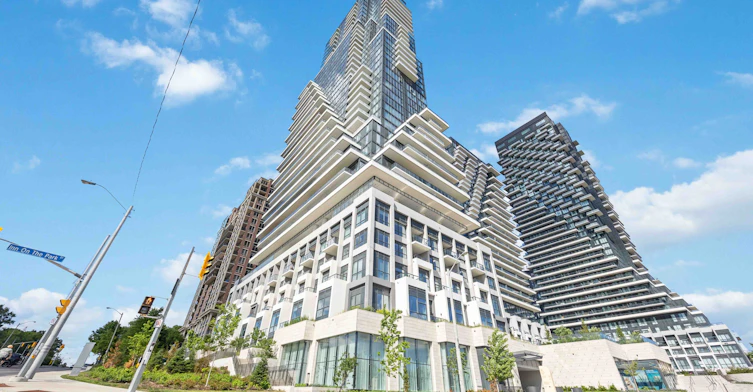PH3-10 Inn ON The Park Drive, Toronto, ON, M3C 0P9
