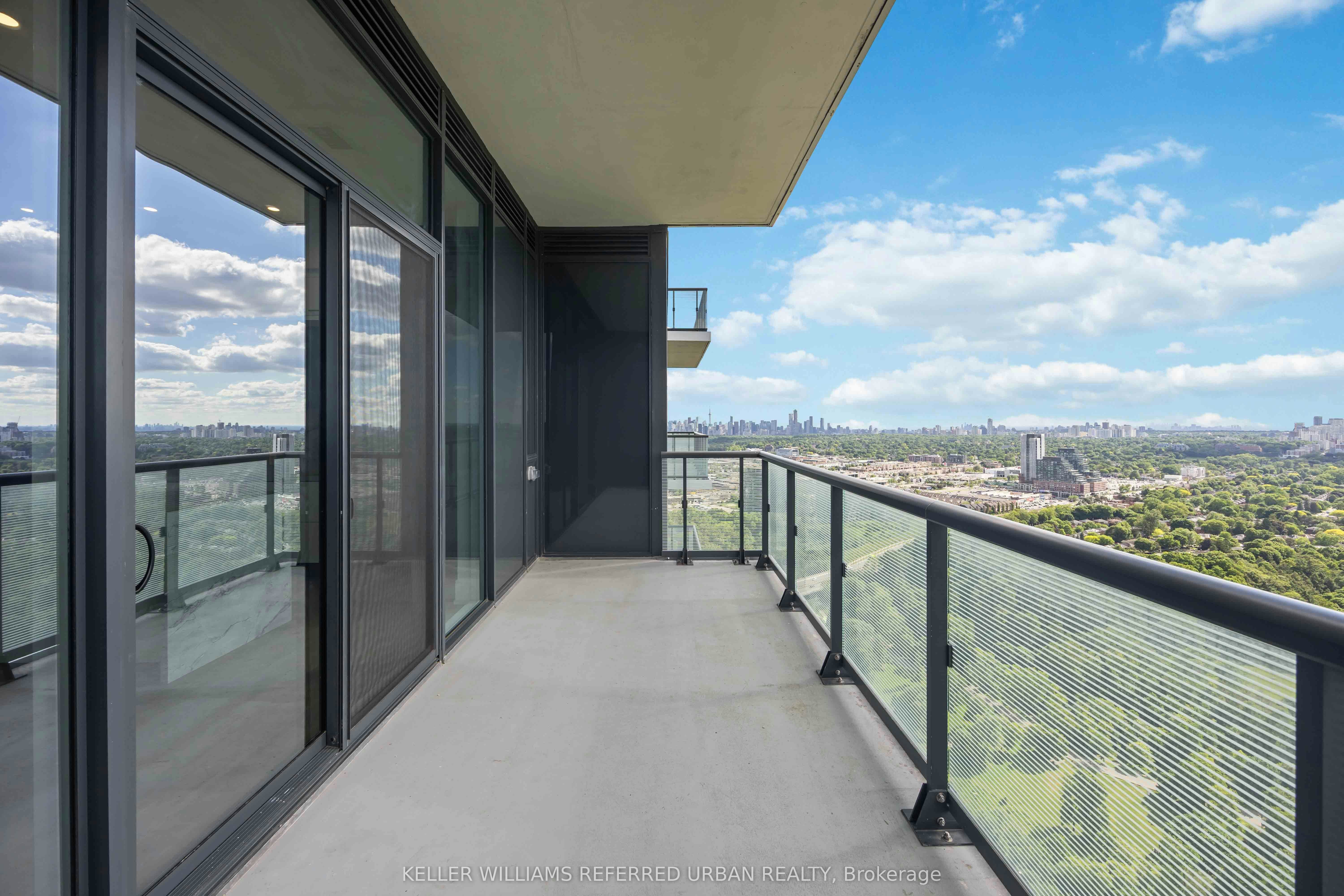 PH3-10 Inn ON The Park Drive, Toronto, ON, M3C 0P9 - 25