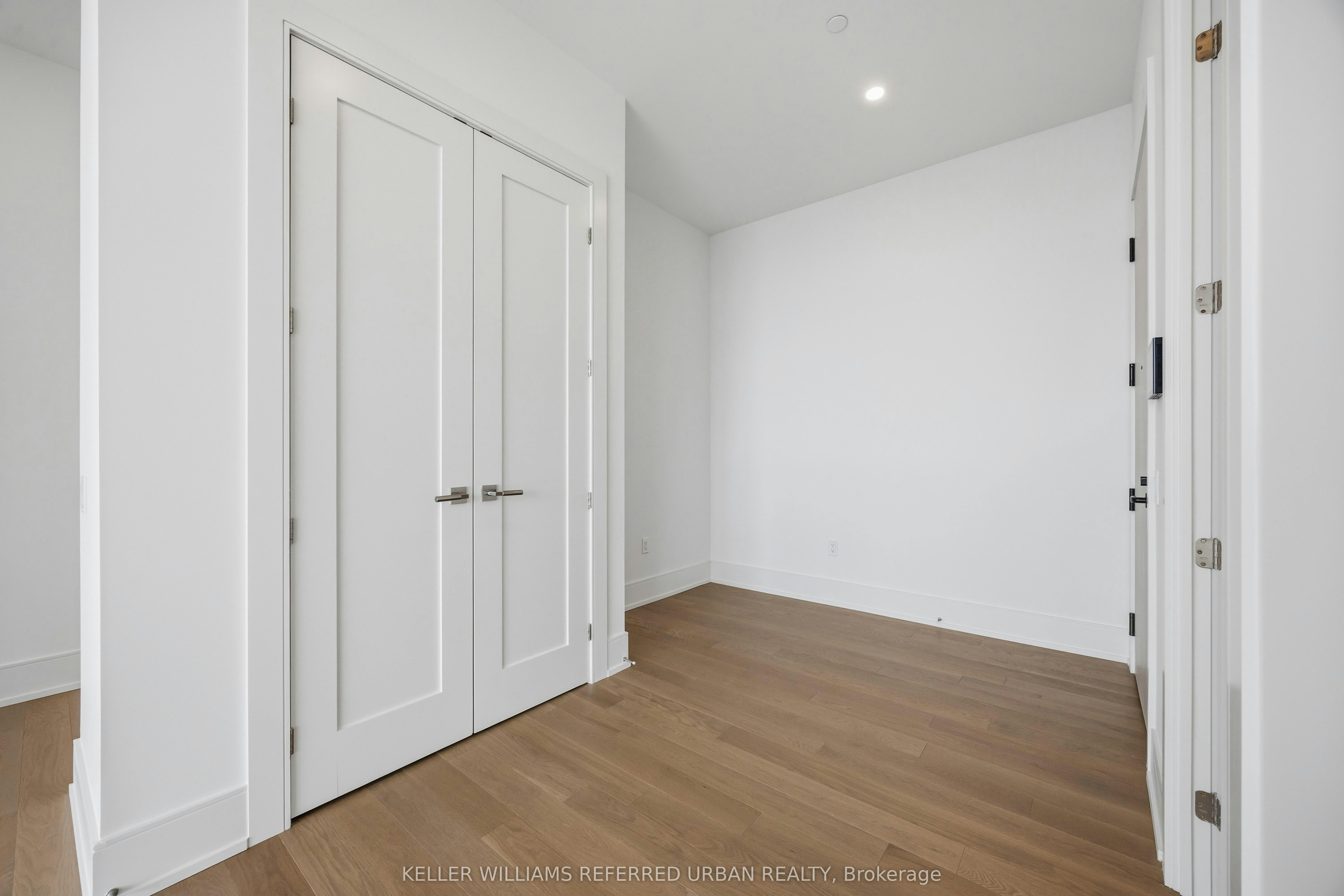 PH3-10 Inn ON The Park Drive, Toronto, ON, M3C 0P9 - 5