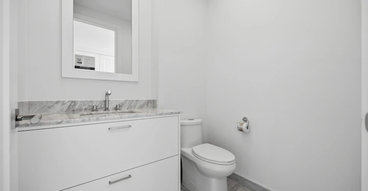 PH3-10 Inn ON The Park Drive, Toronto, ON, M3C 0P9 - 13