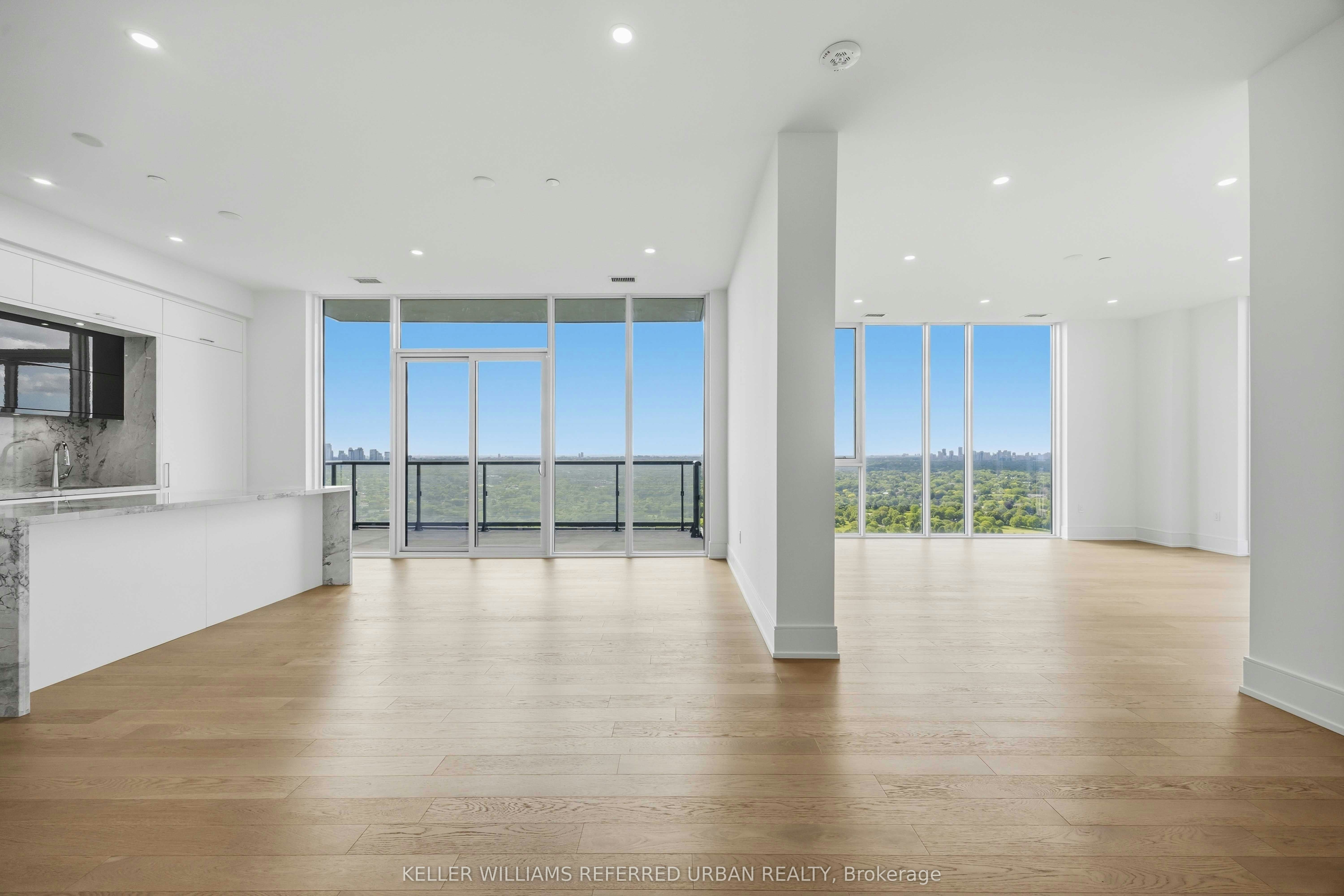PH3-10 Inn ON The Park Drive, Toronto, ON, M3C 0P9 - 6