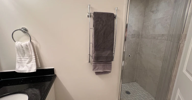 1115-7 Carlton Street, Toronto, ON, M5B 2M3 - 7