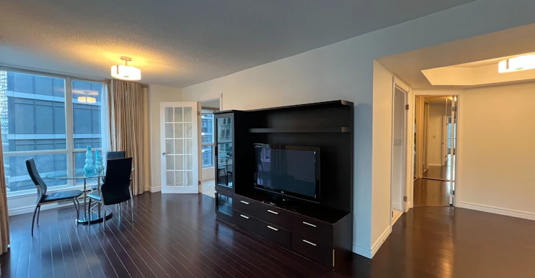 1115-7 Carlton Street, Toronto, ON, M5B 2M3 - 3