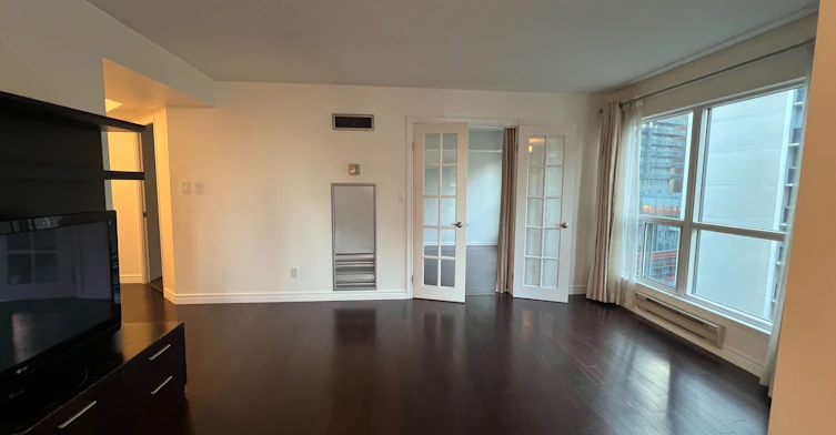 1115-7 Carlton Street, Toronto, ON, M5B 2M3 - 4