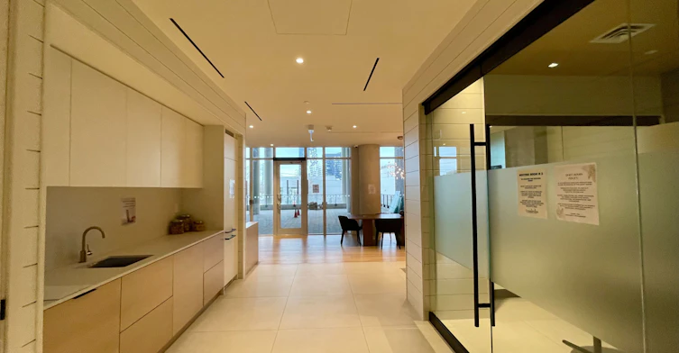 3505-5 Defries Street, Toronto, ON, M5A 0W7 - 4