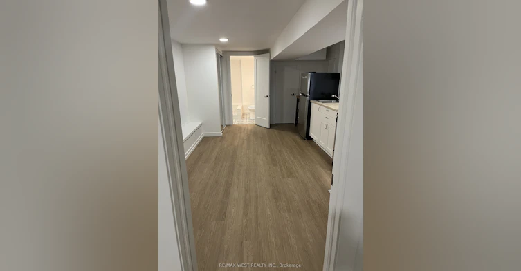 76 Bellwoods Avenue, Toronto, ON, M6J 2P4 - 3