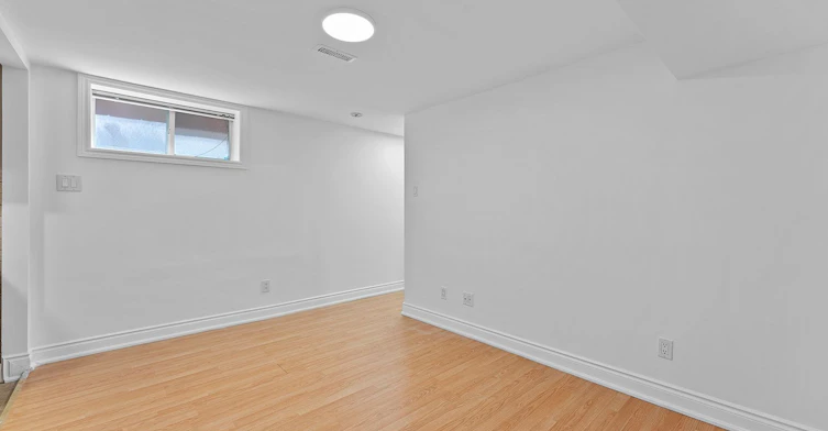 LOWER-502 Westmount Avenue, Toronto, ON, M6E 3N5 - 12