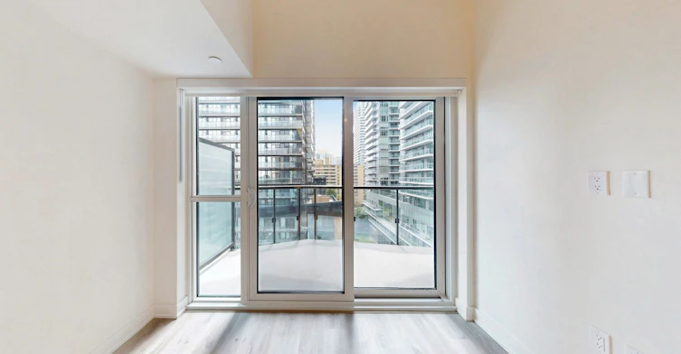 819-110 Broadway Avenue E, Toronto, ON, M4P 1V3 - 12