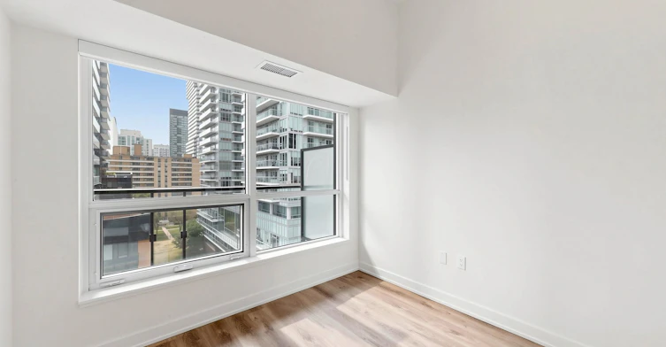 819-110 Broadway Avenue E, Toronto, ON, M4P 1V3 - 18