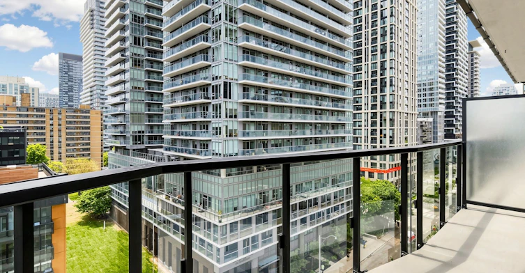 819-110 Broadway Avenue E, Toronto, ON, M4P 1V3 - 36