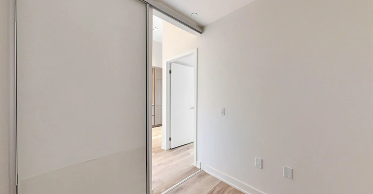 819-110 Broadway Avenue E, Toronto, ON, M4P 1V3 - 22