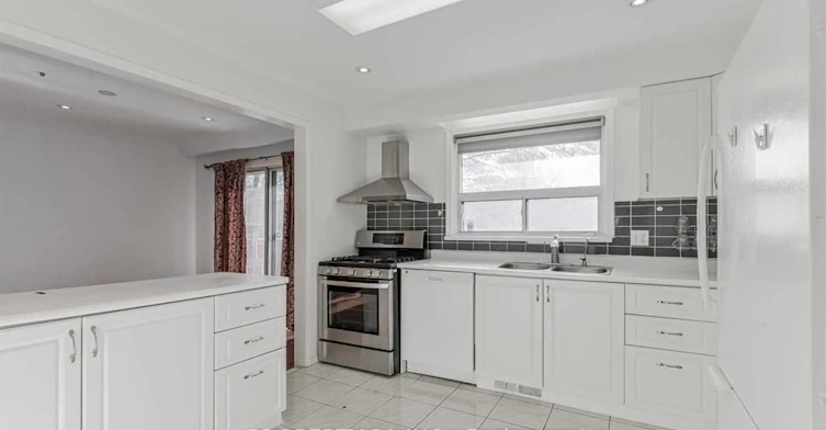 Main-45 Lissom Crescent, Toronto, ON, M2R 2P2 - 5