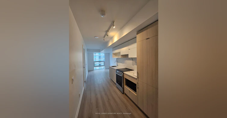 1712-100 Queen Street E, Toronto, ON, M5C 0B5 - 2