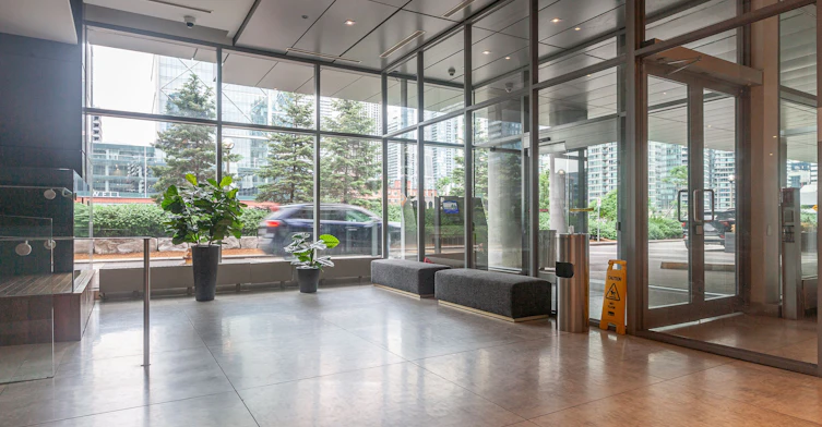 3011-25 Telegram Mews, Toronto, ON, M5V 3Z1 - 4