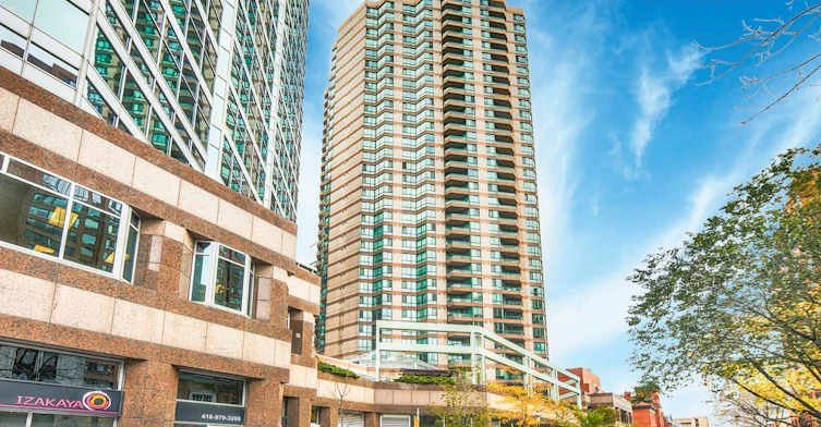 2507-38 Elm Street, Toronto, ON, M5G 2K5