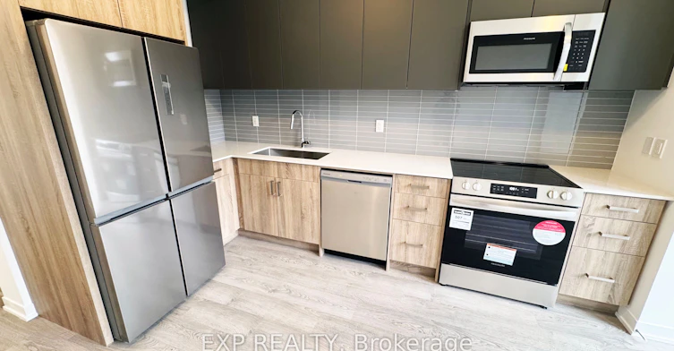 66 Turtle Island Drive, Toronto, ON, M6A 0G2 - 5