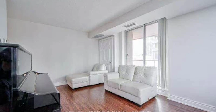 35 Empress Avenue, Toronto, ON, M2N 6T3 - 5