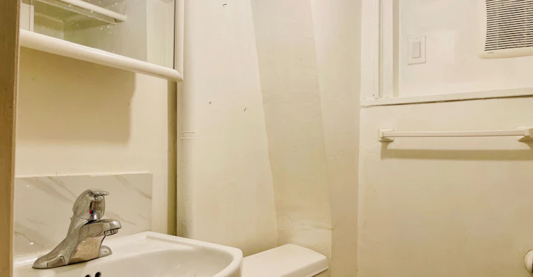 Basement-218 Heath Street W, Toronto, ON, M5P 1N7 - 7