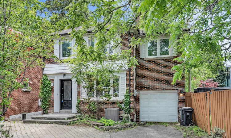 351 Lawrence Avenue W