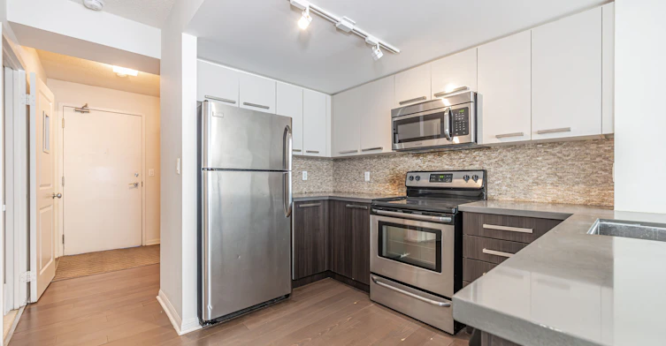 1802-11 St Joseph Street, Toronto, ON, M4Y 3G4 - 4