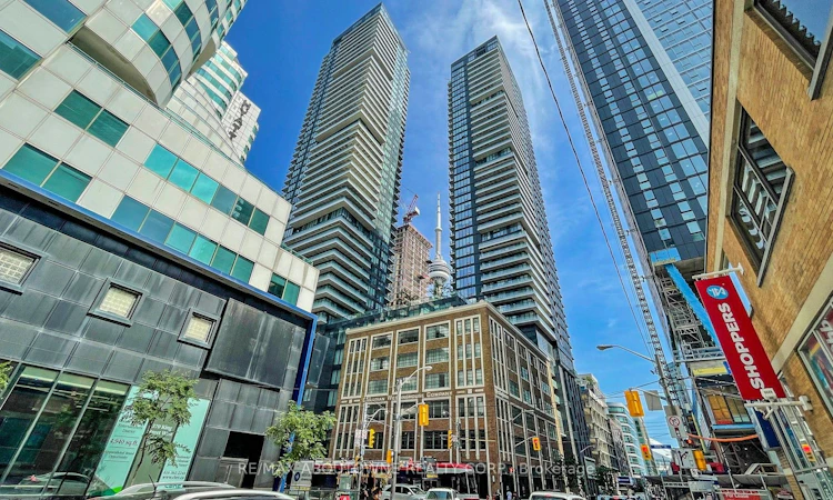 4909-125 Blue Jays Way