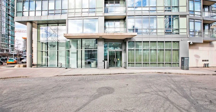 307-3 Navy Wharf Court, Toronto, ON, M5V 3V1 - 3