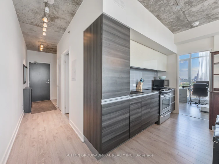 1602-20 Minowan Miikan Lane, Toronto, ON, M6J 0E5 - 6