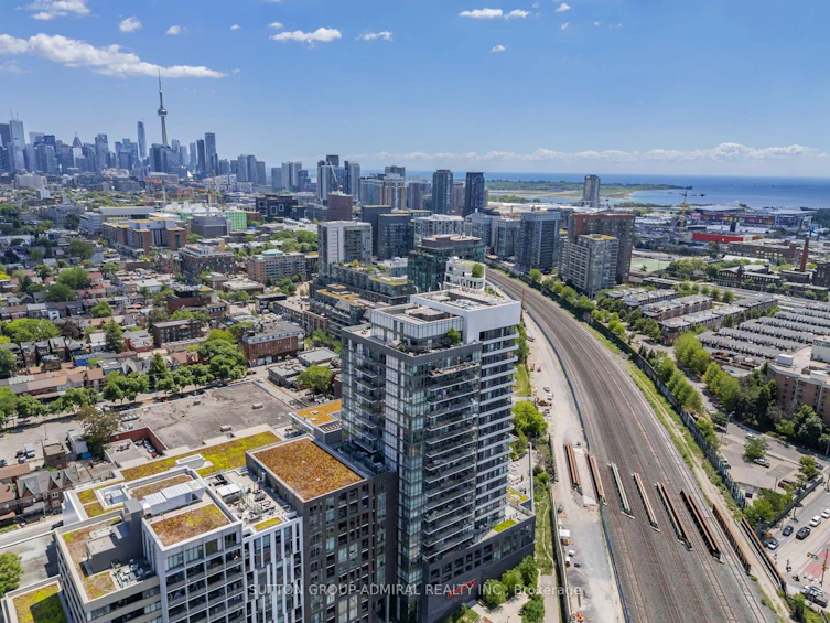 1602-20 Minowan Miikan Lane, Toronto, ON, M6J 0E5 - 39