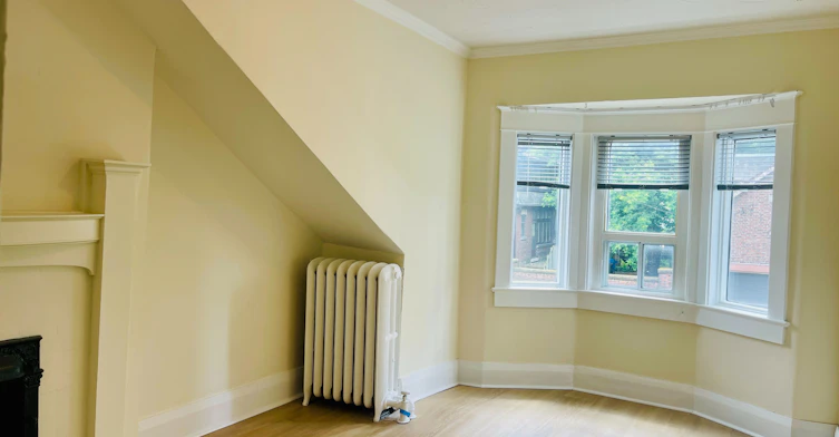 2nd floor-218 Heath Street W, Toronto, ON, M5P 1N7 - 11