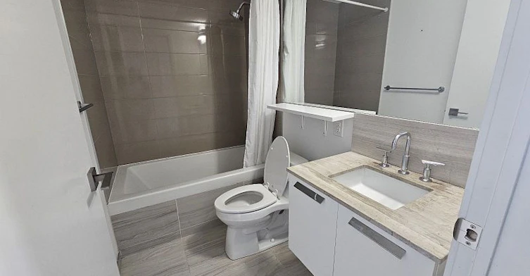 2202-50 Charles Street, Toronto, ON, M4Y 0C3 - 4