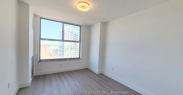 1606-21 Vaughan Road, Toronto, ON, M6G 2N2 - 2