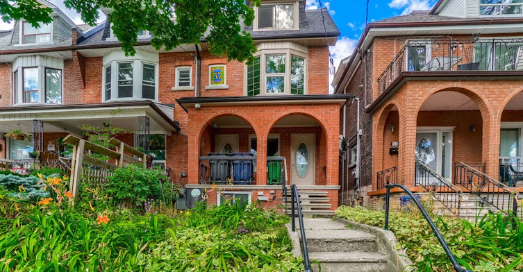 2-57 Beatrice Street, Toronto, ON, M6J 2T2