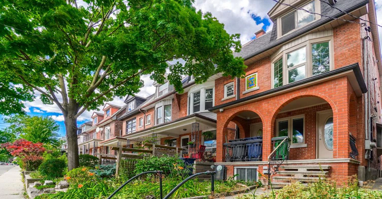 2-57 Beatrice Street, Toronto, ON, M6J 2T2 - 2