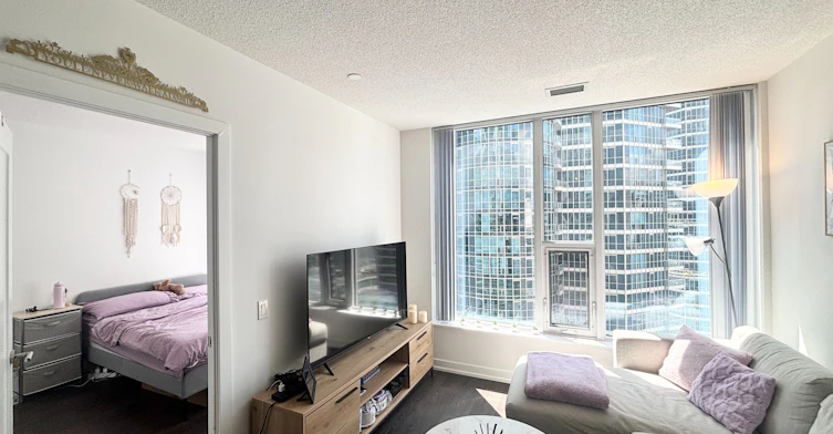 1908-10 York Street, Toronto, ON, M5J 0E1 - 2