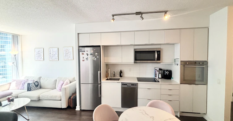 1908-10 York Street, Toronto, ON, M5J 0E1 - 6