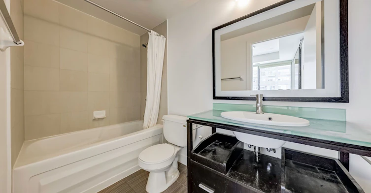 914-438 King Street W, Toronto, ON, M5V 3T9 - 43
