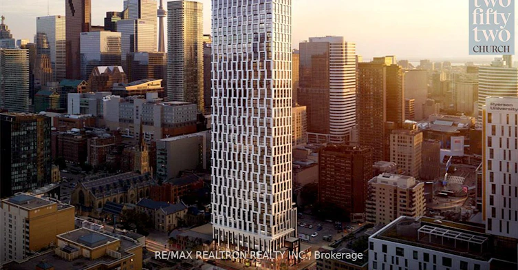 5306-252 Church Street, Toronto, ON, M5B 0E6