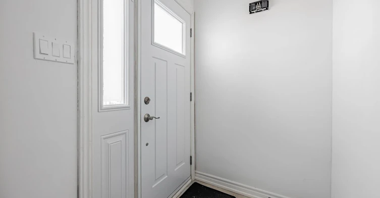 A(Upper-54 Tuscarora Drive, Toronto, ON, M2H 2K3 - 13