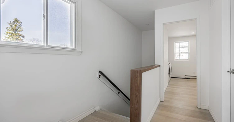 A(Upper-54 Tuscarora Drive, Toronto, ON, M2H 2K3 - 12