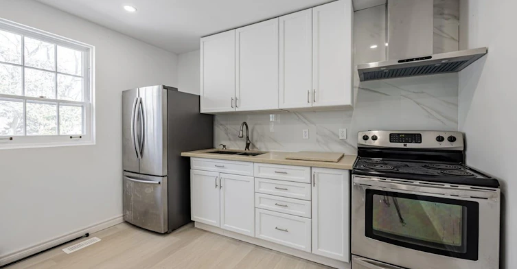 A(Upper-54 Tuscarora Drive, Toronto, ON, M2H 2K3 - 8