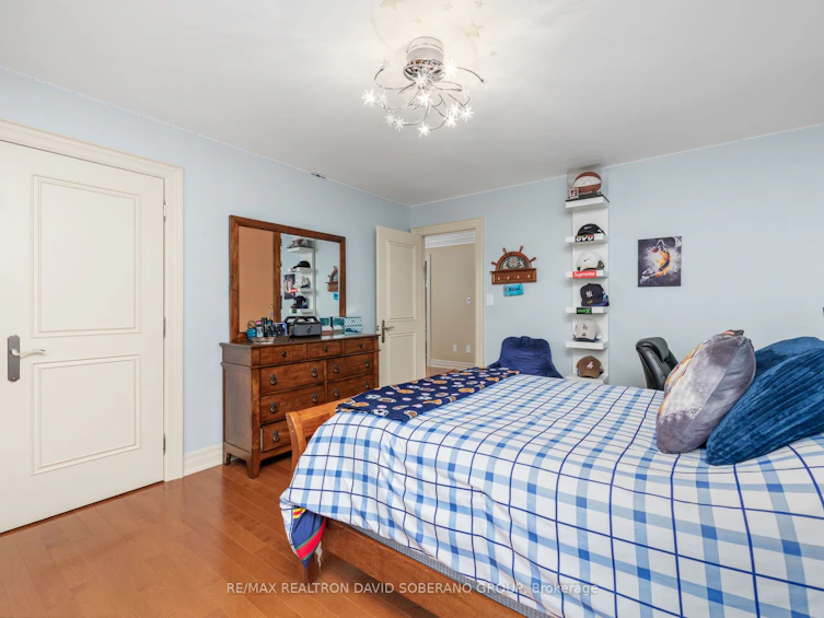 17 Marwill Street, Toronto, ON, M3H 3L2 - 26